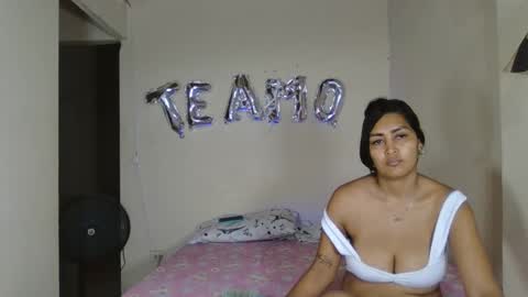 Snapshot of micheldelatorre69 chatting on February 28, 2025, 9:12 pm MichelandDavid online show from February 28, 2025, 9:12 pm