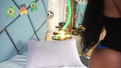 michell_starrr online show from June 18, 2026, 2:56 am