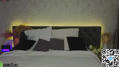 Snapshot of michelle_blond chatting on April 25, 2026, 1:41 am michelle_blond online show from April 25, 2026, 1:41 am