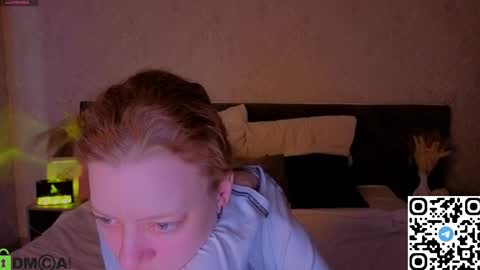 Snapshot of michelle_blond chatting on April 28, 2026, 1:15 am michelle_blond online show from April 28, 2026, 1:15 am
