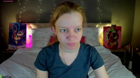 Snapshot of michelle_blond chatting on May 19, 2026, 1:00 am michelle_blond online show from May 19, 2026, 1:00 am