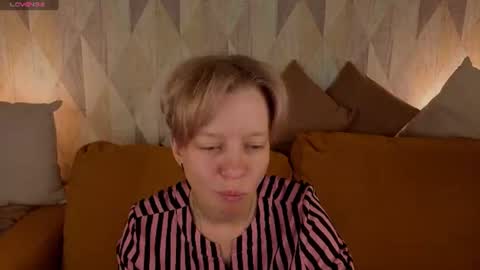 Snapshot of michelle_blond chatting on July 8, 2026, 1:10 am michelle_blond online show from July 8, 2026, 1:10 am