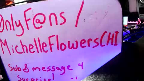 michelle_flowers online show from December 1, 2025, 6:02 pm