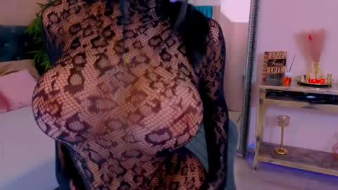 michellereys online show from November 13, 2025, 9:36 pm