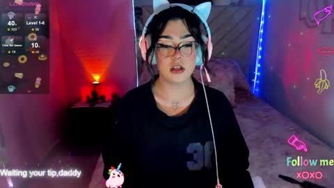 Snapshot of michellevanss22 chatting on May 31, 2026, 6:53 am online show from May 31, 2026, 6:53 am
