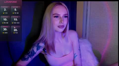 Snapshot of michellevelour chatting on June 8, 2026, 5:13 pm Michelle online show from June 8, 2026, 5:13 pm