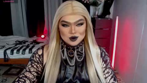 Snapshot of michellevixen921 chatting on September 22, 2025, 5:26 pm Michelle online show from September 22, 2025, 5:26 pm