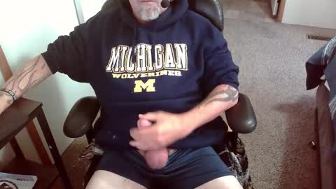 Snapshot of michigan_daddy chatting on November 19, 2025, 1:44 pm TattedInDetroit online show from November 19, 2025, 1:44 pm