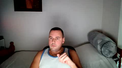 Snapshot of micic3 chatting on August 8, 2026, 12:35 am micic3 online show from August 8, 2026, 12:35 am