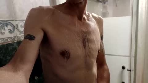 Snapshot of mickavis1975 chatting on November 2, 2025, 5:48 pm mickavis1975 online show from November 2, 2025, 5:48 pm