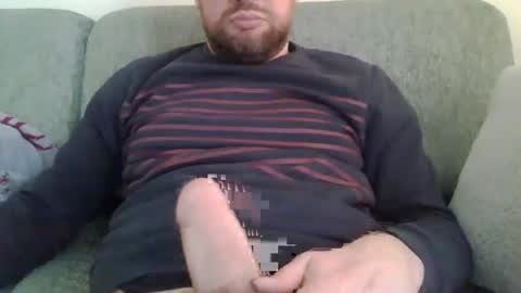 Snapshot of mickblack1992 chatting on February 28, 2026, 9:32 am mickblack1992 online show from February 28, 2026, 9:32 am