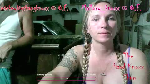 mickey85knoxx online show from October 22, 2025, 1:50 am