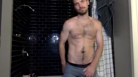 Snapshot of mickey_mic chatting on September 28, 2025, 11:21 pm mickey_mic online show from September 28, 2025, 11:21 pm