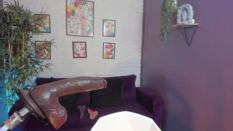 Snapshot of micki__ chatting on March 28, 2026, 11:21 am Micki online show from March 28, 2026, 11:21 am