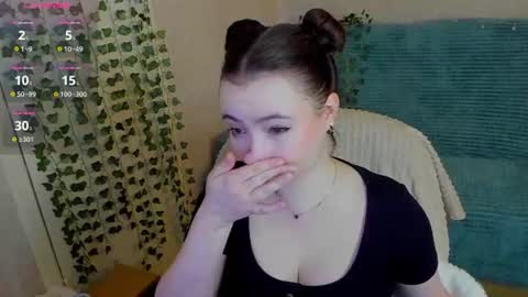 Snapshot of mickywood chatting on June 17, 2026, 9:34 am Micky online show from June 17, 2026, 9:34 am