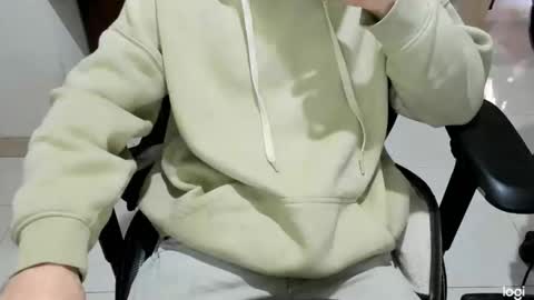 microfama00 online show from February 22, 2026, 8:57 am