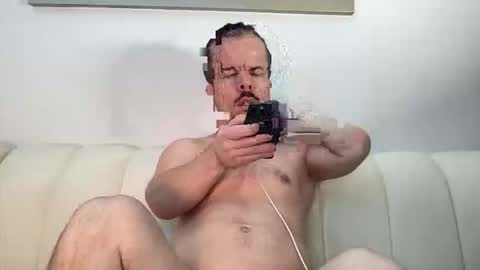 Aaron online show from October 6, 2025, 11:46 pm