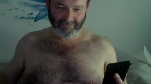 Snapshot of midhir chatting on January 17, 2025, 9:50 pm kike online show from January 17, 2025, 9:50 pm