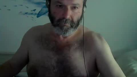 Snapshot of midhir chatting on January 27, 2025, 9:55 pm kike online show from January 27, 2025, 9:55 pm