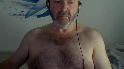 Snapshot of midhir chatting on February 2, 2025, 12:57 pm kike online show from February 2, 2025, 12:57 pm