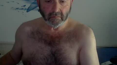 Snapshot of midhir chatting on February 9, 2025, 6:58 pm kike online show from February 9, 2025, 6:58 pm