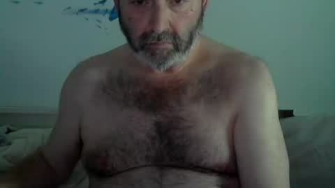 Snapshot of midhir chatting on February 14, 2025, 7:23 pm kike online show from February 14, 2025, 7:23 pm