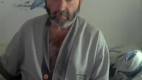 Snapshot of midhir chatting on February 25, 2025, 2:54 pm kike online show from February 25, 2025, 2:54 pm