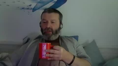 Snapshot of midhir chatting on March 2, 2025, 3:27 pm kike online show from March 2, 2025, 3:27 pm