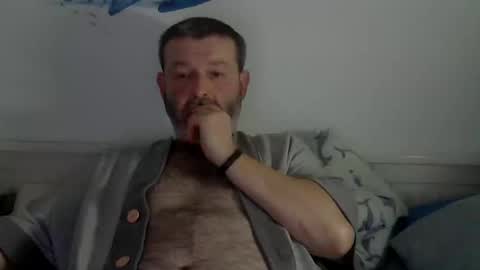 Snapshot of midhir chatting on March 5, 2025, 7:17 pm kike online show from March 5, 2025, 7:17 pm