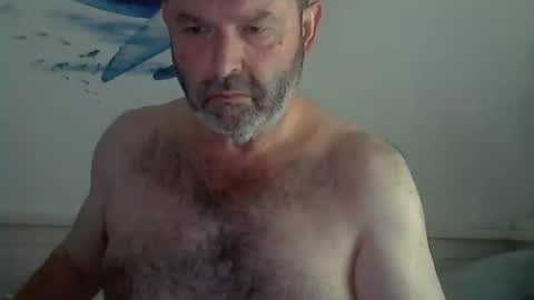 Snapshot of midhir chatting on September 10, 2025, 1:44 pm kike online show from September 10, 2025, 1:44 pm