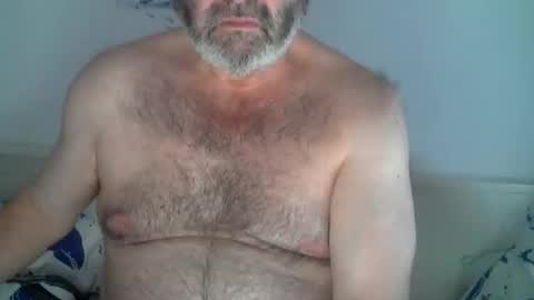 Snapshot of midhir chatting on December 13, 2025, 7:53 pm kike online show from December 13, 2025, 7:53 pm