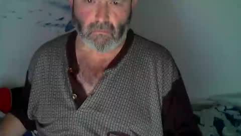 Snapshot of midhir chatting on December 16, 2025, 2:55 pm kike online show from December 16, 2025, 2:55 pm