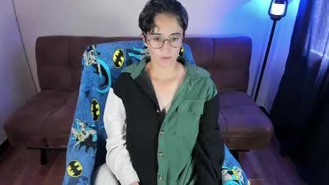 Blue online show from April 30, 2026, 3:29 pm