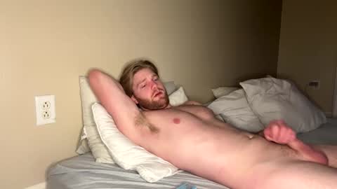 Snapshot of midnightcouple00 chatting on December 20, 2025, 8:10 am SexyLatinaCouple online show from December 20, 2025, 8:10 am