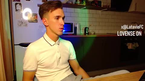 Snapshot of midnighter__ chatting on September 18, 2025, 1:51 am Alexey or just Alex online show from September 18, 2025, 1:51 am