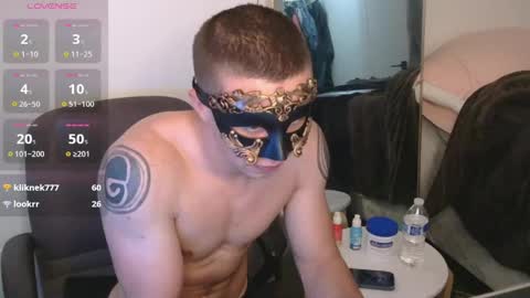 Snapshot of midnightmasc chatting on May 5, 2026, 6:27 pm midnightmasc online show from May 5, 2026, 6:27 pm