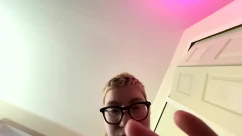 midnightmochi2 online show from April 22, 2026, 12:46 am