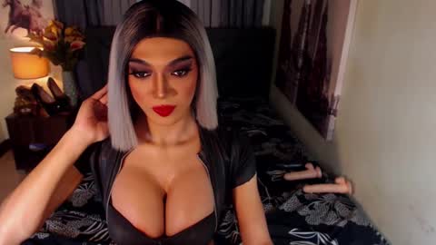 Snapshot of midnightscentxx chatting on January 20, 2025, 6:10 am KATE online show from January 20, 2025, 6:10 am