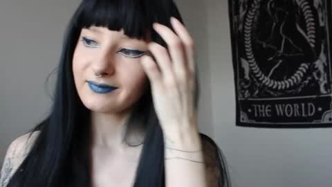 Snapshot of midnightsiren chatting on April 26, 2026, 8:56 am midnightsiren online show from April 26, 2026, 8:56 am