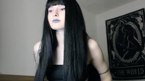 Snapshot of midnightsiren chatting on May 14, 2026, 8:37 pm midnightsiren online show from May 14, 2026, 8:37 pm