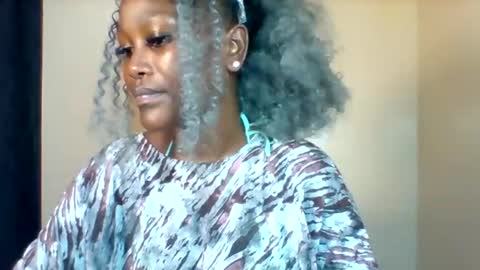 Snapshot of midnightt_tease chatting on December 5, 2025, 4:10 am midnightt_tease online show from December 5, 2025, 4:10 am