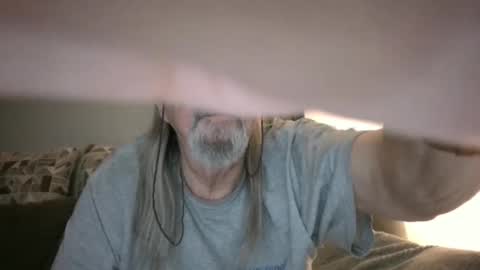 Snapshot of midnite_7 chatting on June 3, 2026, 4:37 am midnite_7 online show from June 3, 2026, 4:37 am