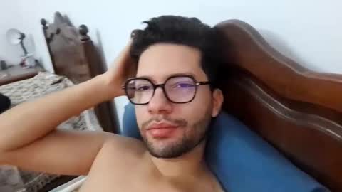 Sam online show from November 2, 2025, 8:39 am