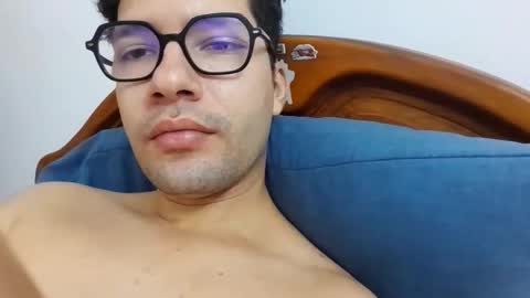 Sam online show from November 16, 2025, 12:22 pm