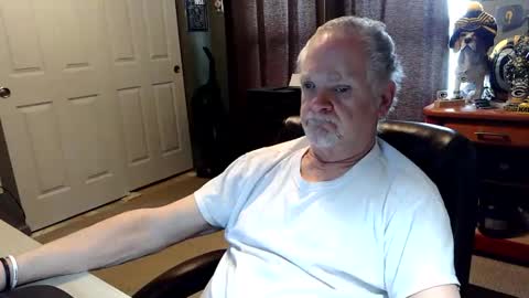 midwestdad09 online show from March 30, 2026, 4:19 pm