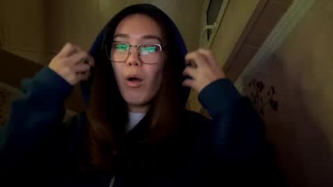 Snapshot of migdaliafenlon chatting on November 7, 2025, 2:28 pm Nova online show from November 7, 2025, 2:28 pm