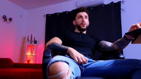 MightyAaron online show from November 15, 2025, 5:16 am