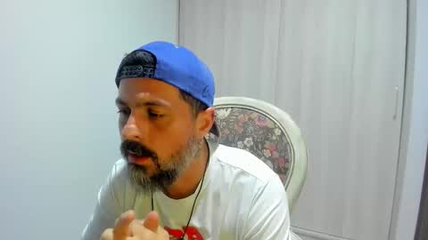 Snapshot of miguel_angeel_ chatting on June 7, 2026, 3:10 am Miguel Angel online show from June 7, 2026, 3:10 am