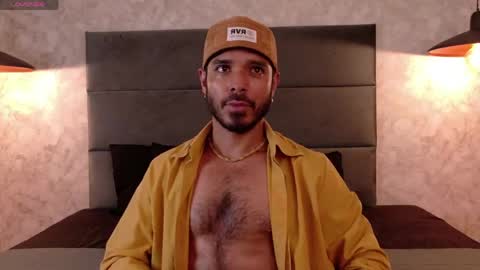 miguelsanfrancisco online show from April 21, 2026, 7:06 pm