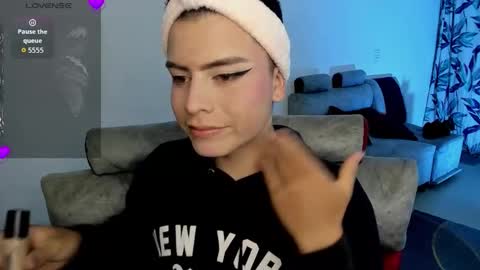 Snapshot of mihaadamss chatting on October 2, 2025, 1:23 am MihaAdamss online show from October 2, 2025, 1:23 am